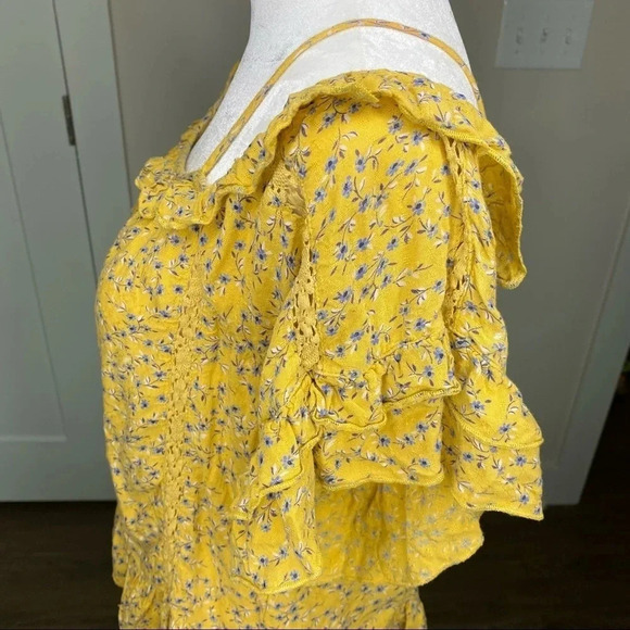 American Eagle Yellow and Blue Floral Print Off The Shoulder Top Ruffles Straps - Picture 7 of 12